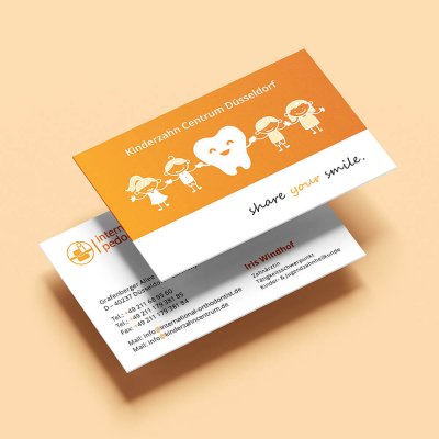Visitenkarten des Kinderzahncentrums, Grafikdesign von Second Universe - Full-Service-Agentur, deutschlandweit tätig